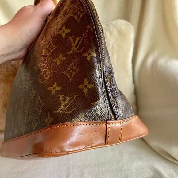 Vintage Authentic Louis Vuitton Monogram Alma - Picture 12 of 14